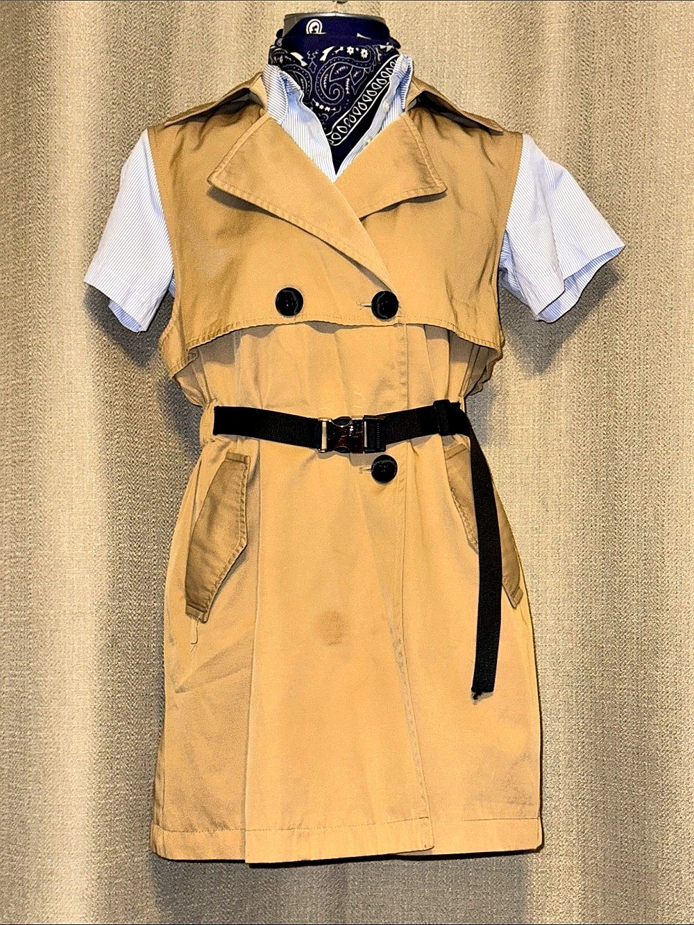 Women's Sleeveless Trench Coat